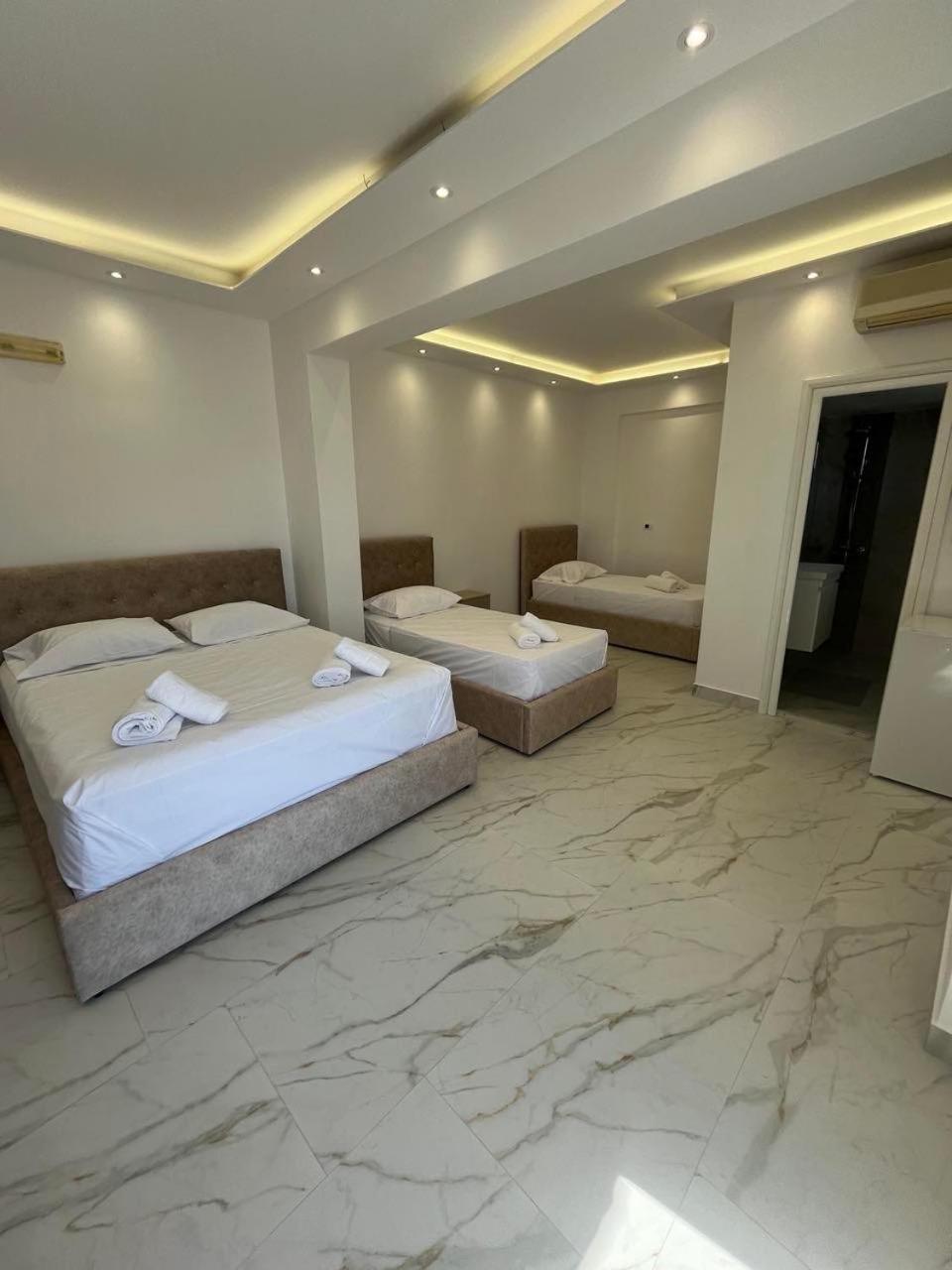 Harmony Apartments Dhermi Bagian luar foto