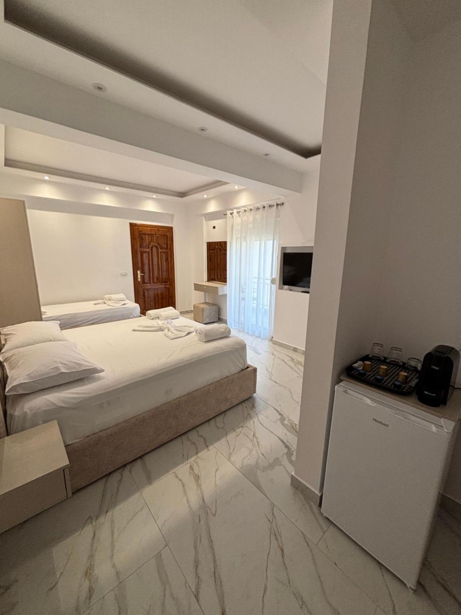 Harmony Apartments Dhermi Bagian luar foto