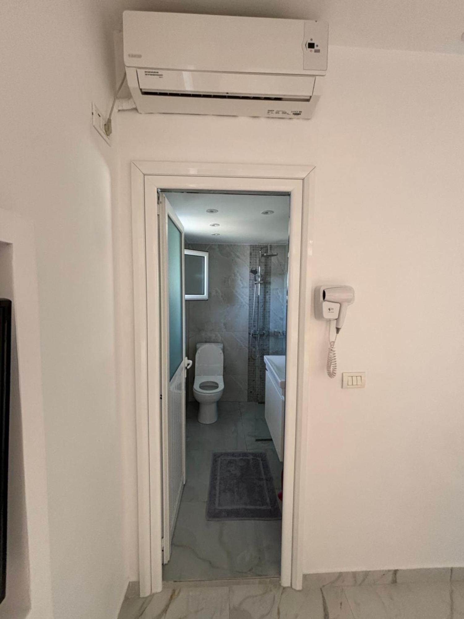 Harmony Apartments Dhermi Bagian luar foto