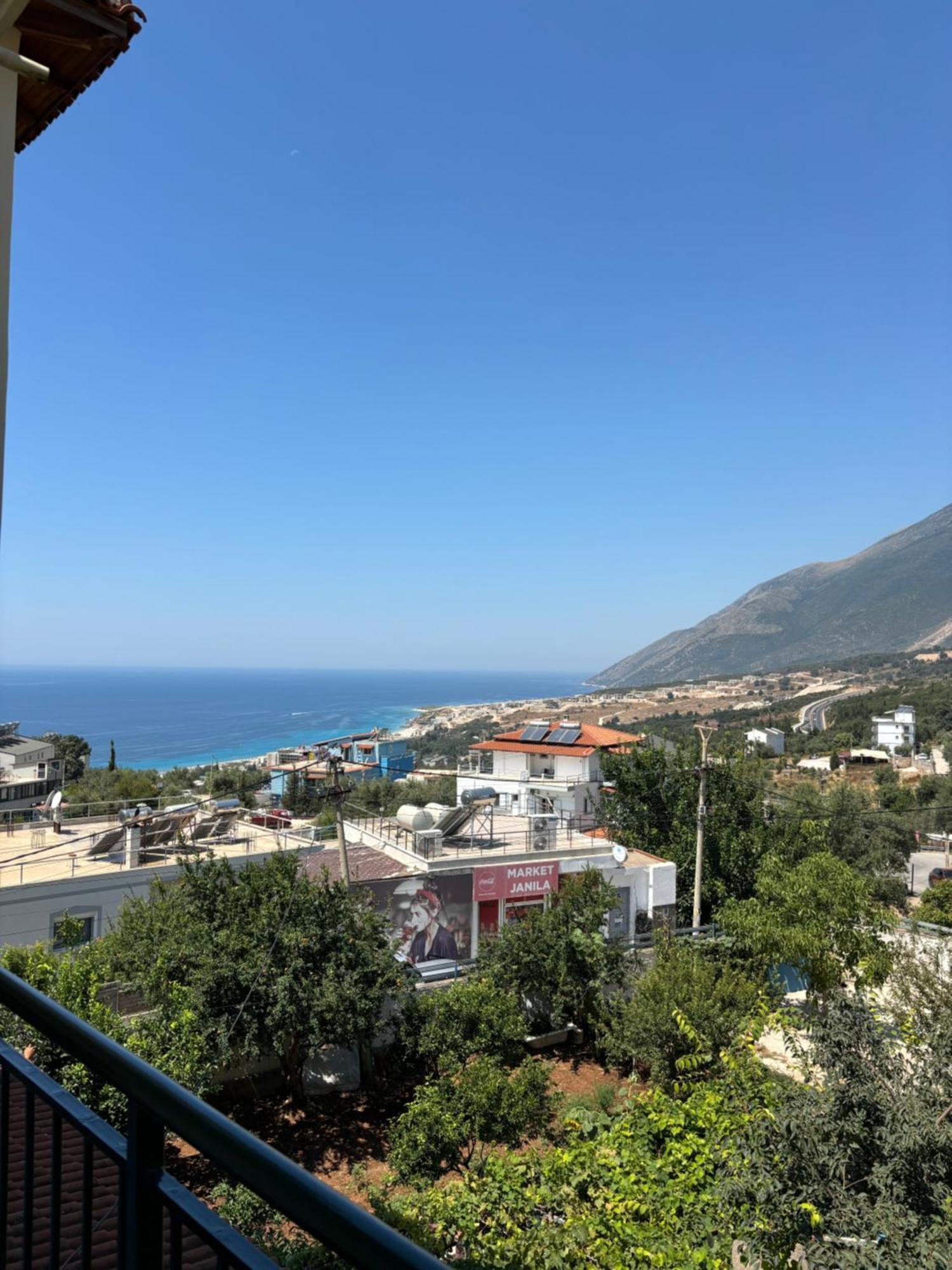 Harmony Apartments Dhermi Bagian luar foto